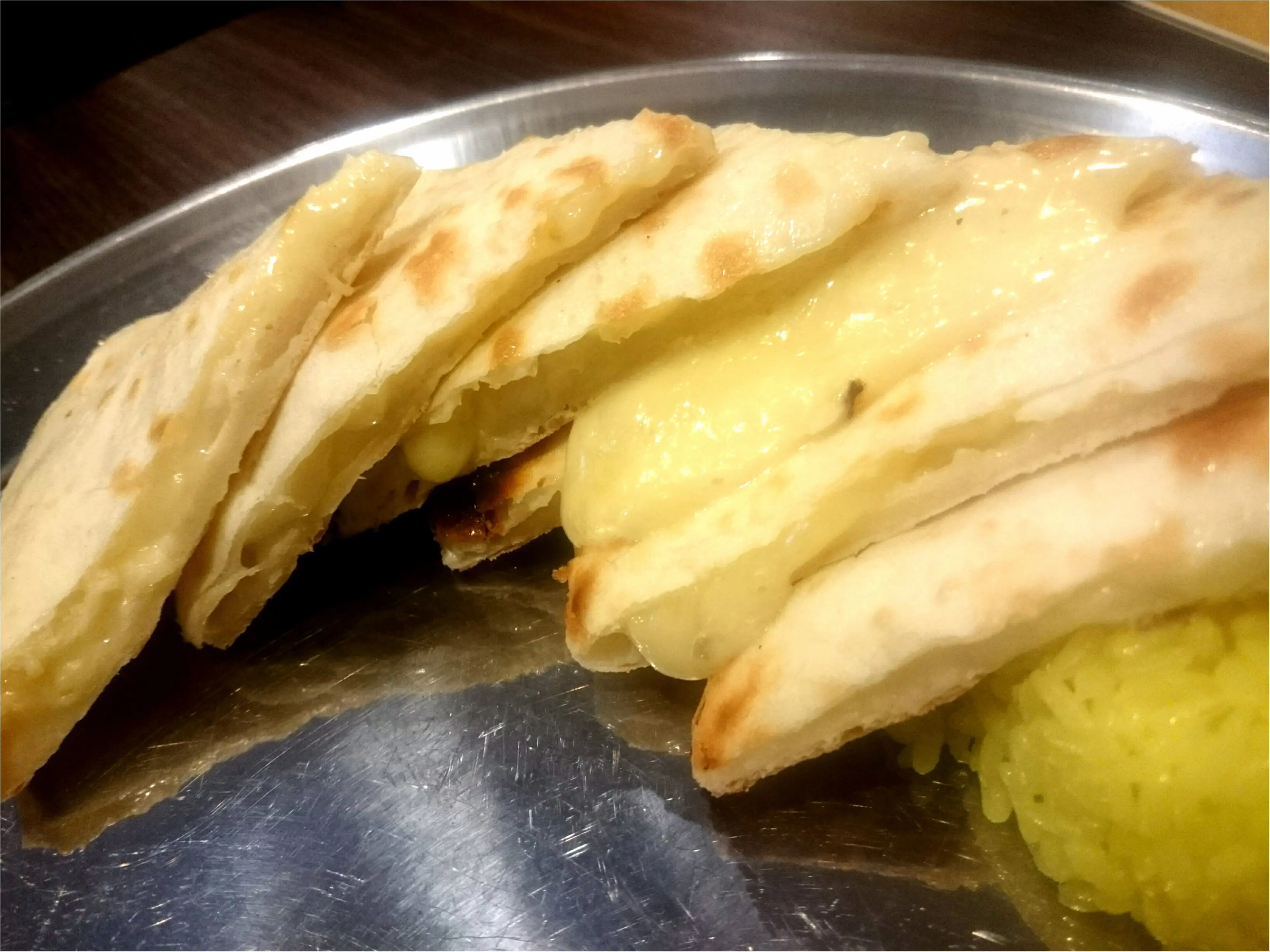 念願のチーズナン。水道橋界隈はカレーのお店がたくさん_7
