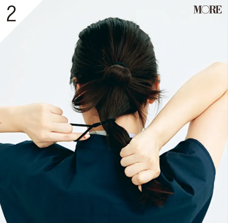 2分で完成、小顔に見えるヘアアレンジ♡ シンプルで簡単なのに華やかな「ラフおだんご」のやり方。ロング、セミロング、ボブの人におすすめ_4
