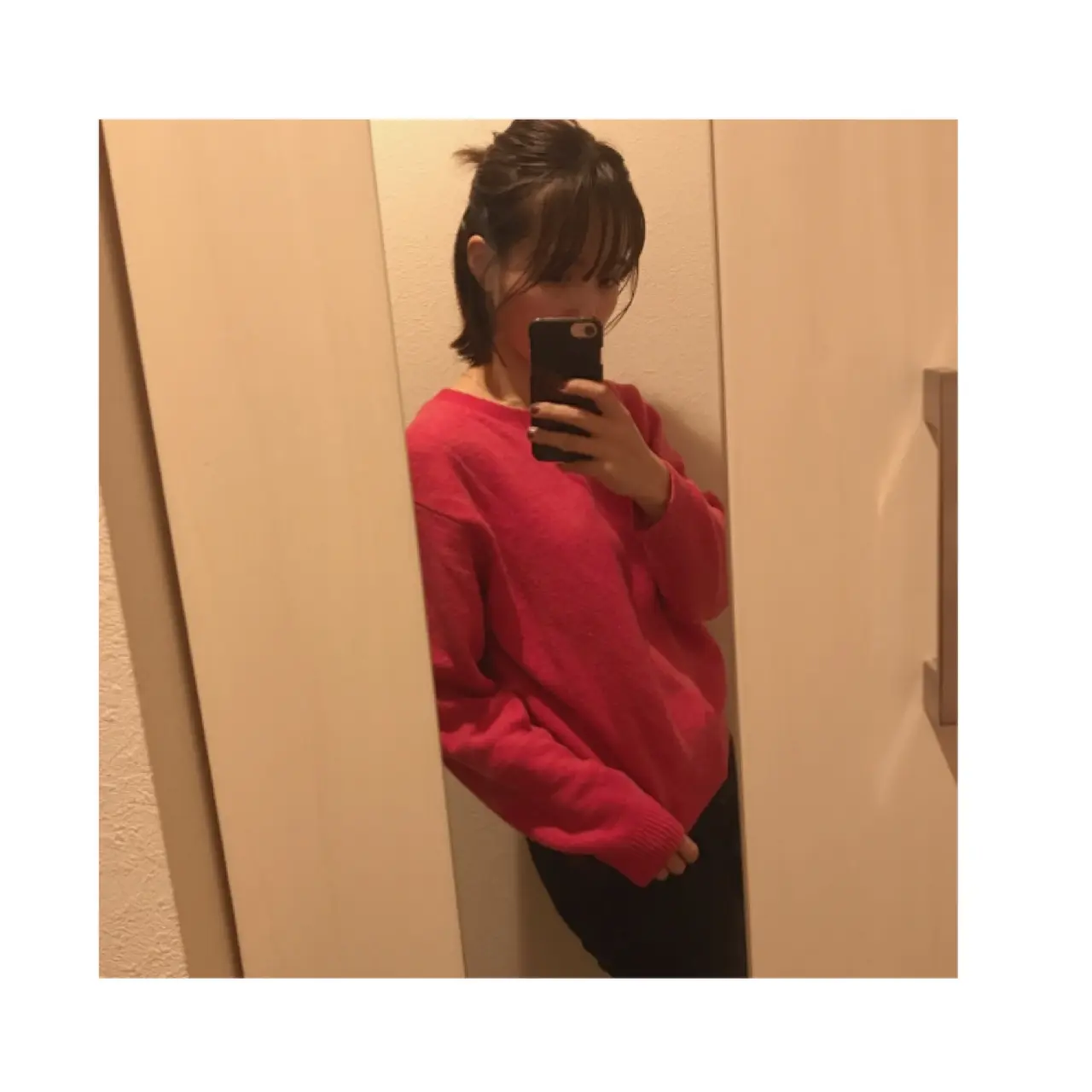 【梨々ゆるOLこーで】火曜日は赤を着たくなる_1