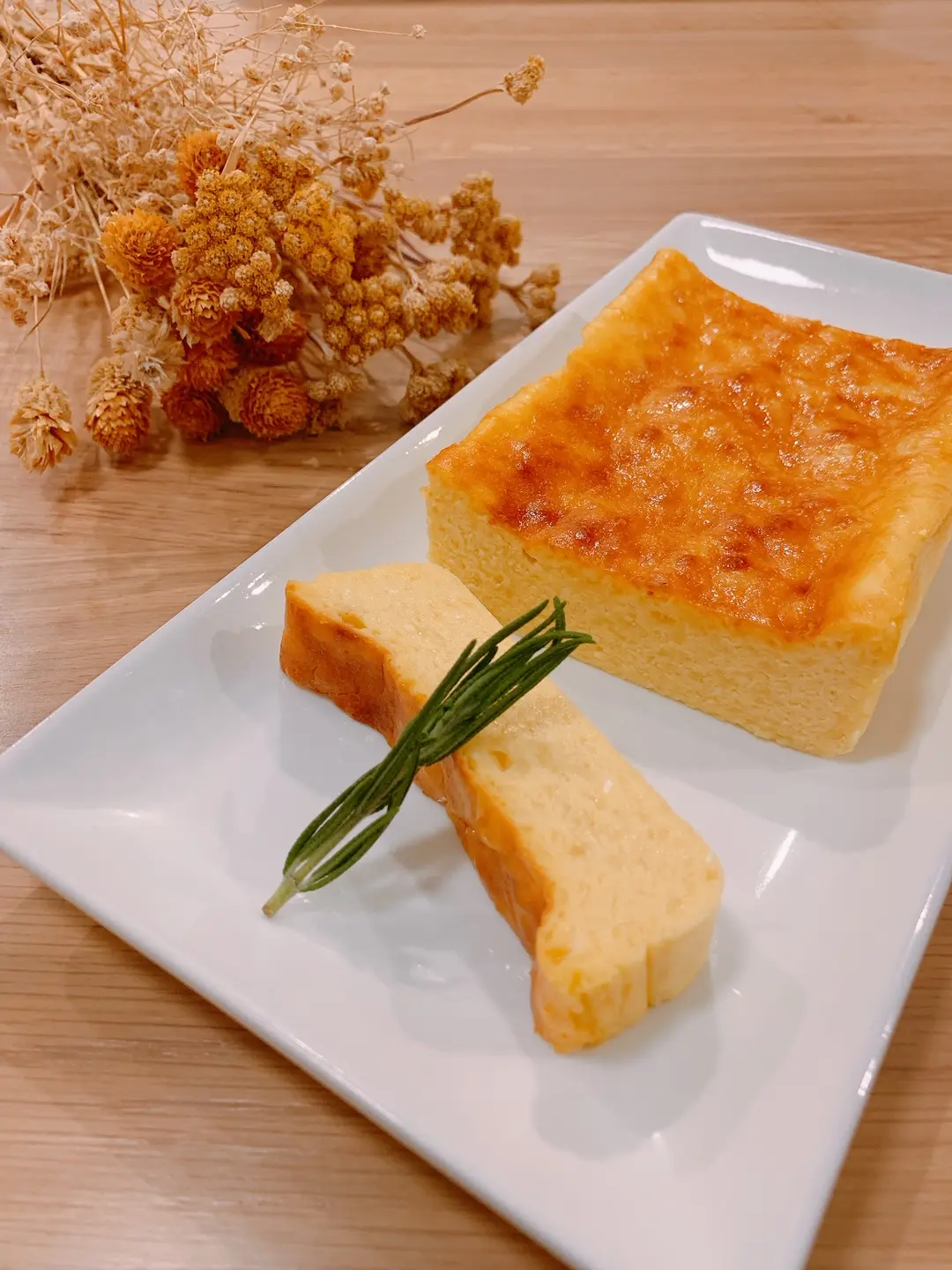 【おうちカフェ♡】混ぜて焼くだけ!《チーズテリーヌ》_1