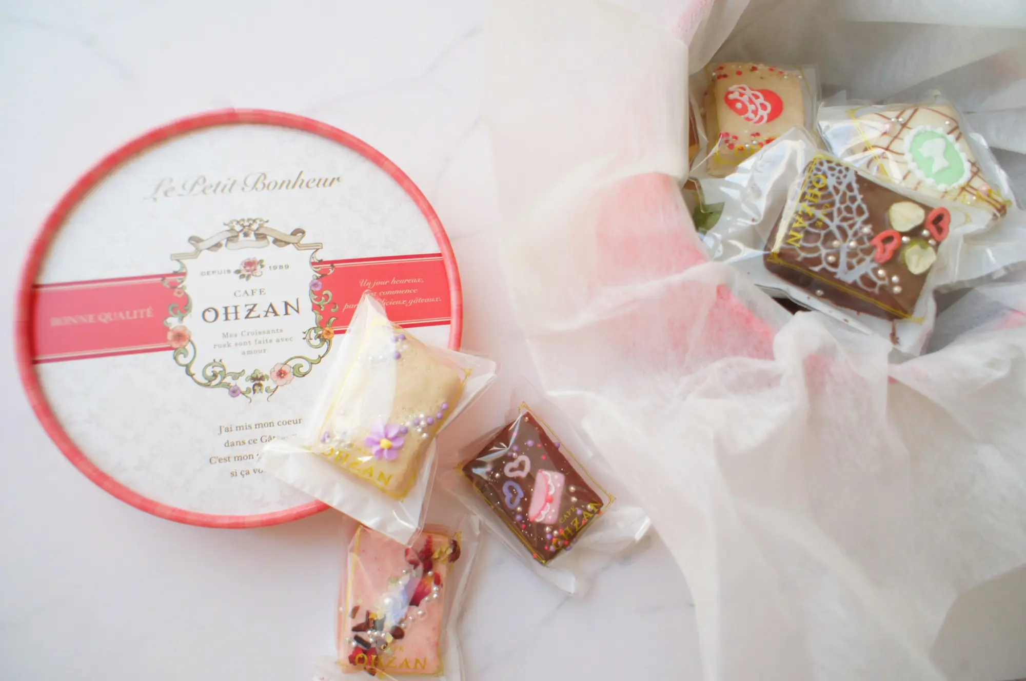 《ご当地MORE✩東京》絶対喜ばれる手土産❤️まるで宝石箱!【OHZAN】プティボヌールショコラが可愛すぎる☻_3