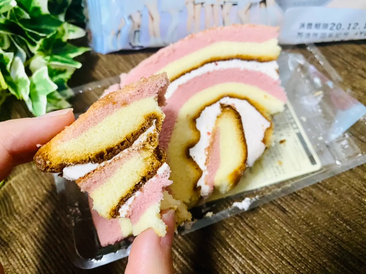 【ローソン×NiziU】第2弾も大人買い確定★ステッカー入り《いちごのケーキ》をゲット♡_4