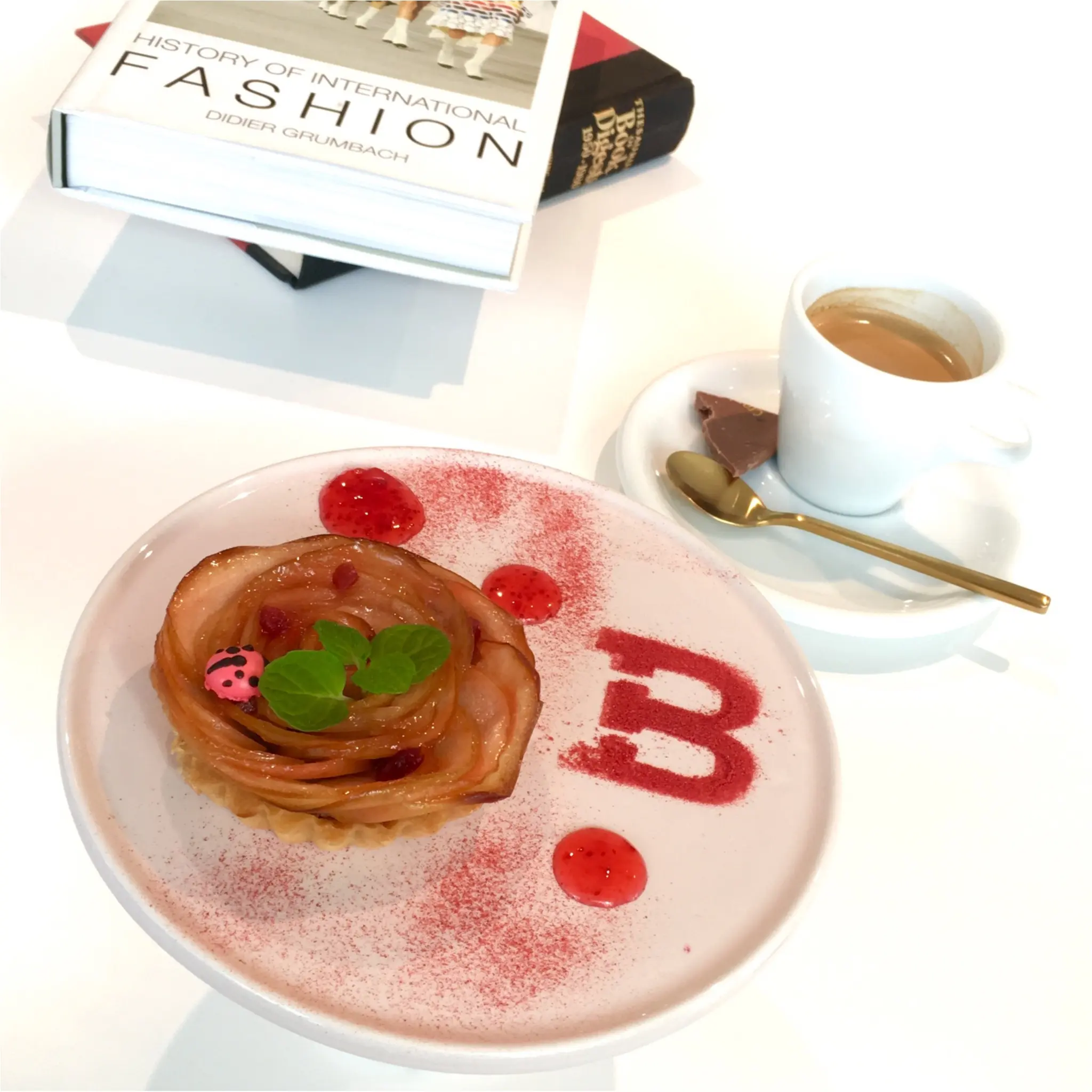 スイスのラグジュアリーブランド「BALLY」の期間限定カフェ♡_1