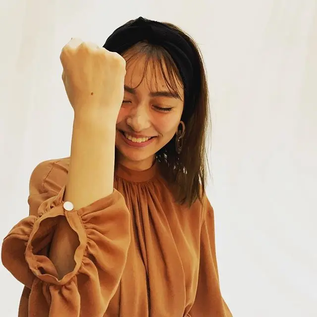 写真の違和感に、みなさんお気づきですか? 【内田理央 撮影のオフショット】_1