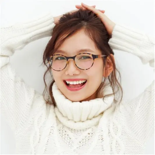 【武智志穂Presents】冬から春に上手にシフトできる「旬小物×ヘアメイク」ーメガネ編ー_2