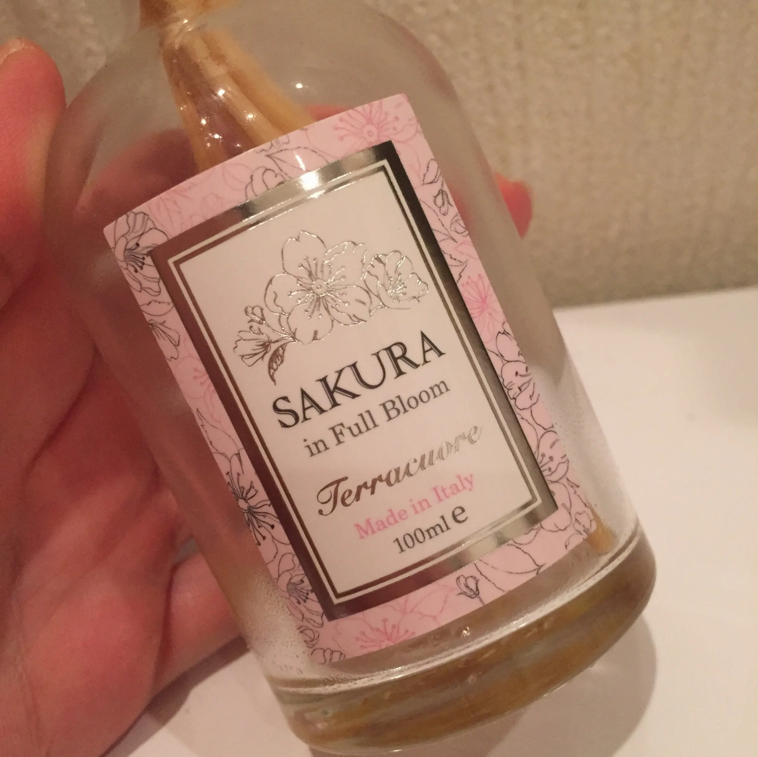 プレゼントにもぴったり!見た目も香りもお洒落なお部屋作りに✨ イタリアと日本のコラボで生まれたオーガニックなアロマ、テラクオーレのリードディフューザーがお薦め☆_3