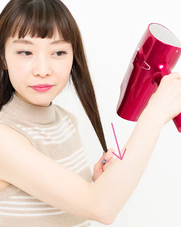 【美容師の梅雨向け最新テク】(1) 朝のお直しブローで“広がり”をレスキュー_2