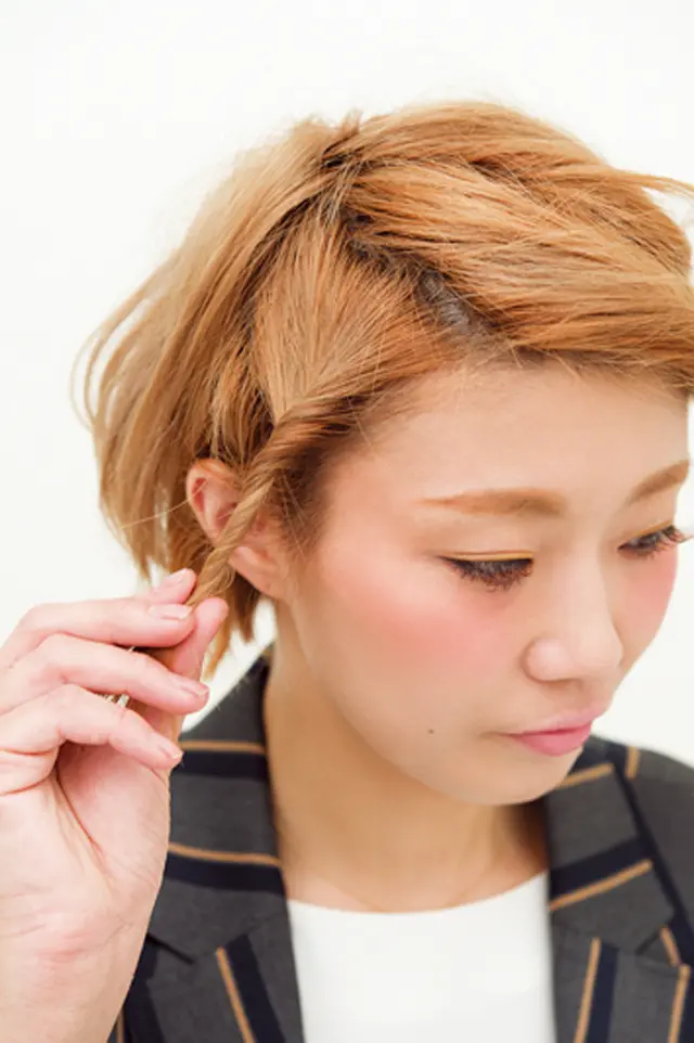 【美容師華アレンジ】笑顔が明るく! バングツイストアレンジ_4