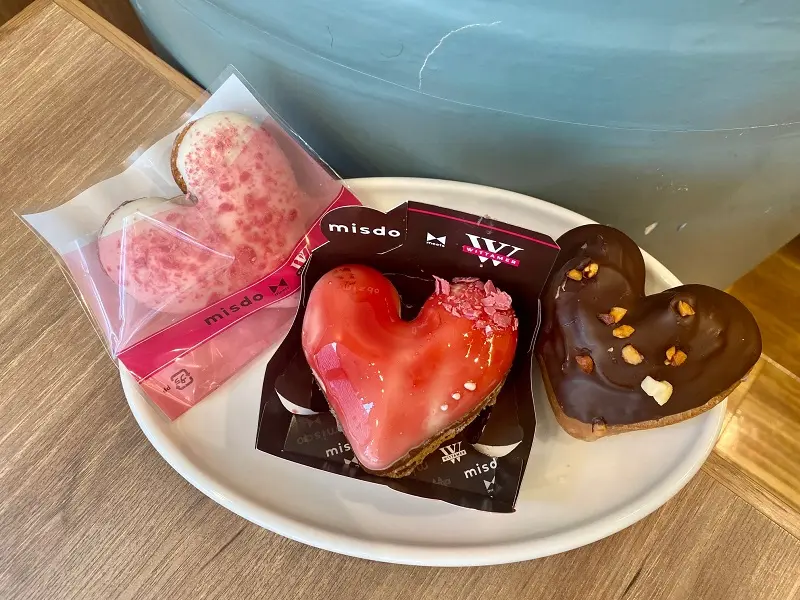 ミスド新作「misdo meets WITTAMER ヴィタメールコレクション」第二弾「ブランシュハート」、「ルージュハート」、「ノワールハート」