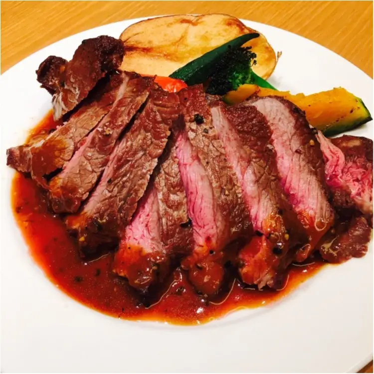 モアハピ8期が大集合!♡サラリーマンの街神田で、お肉が1番美味しいお店とは??♡_5