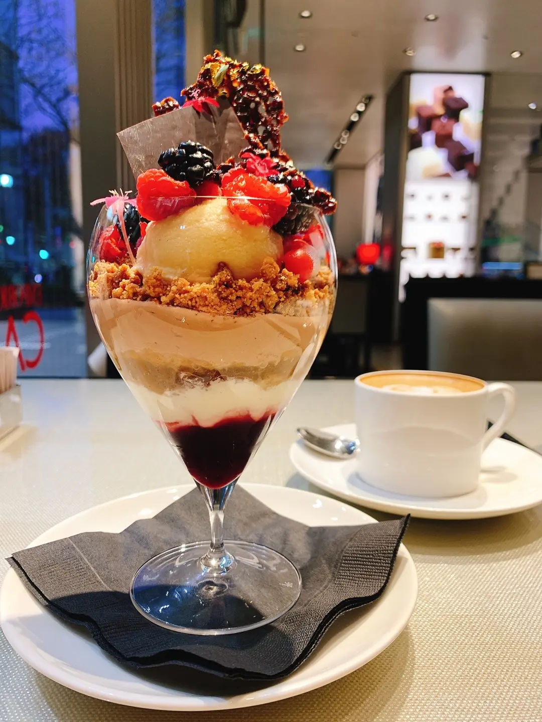 【12月限定】ホットワインを連想させる《今の季節にぴったりなパフェ》♡_1