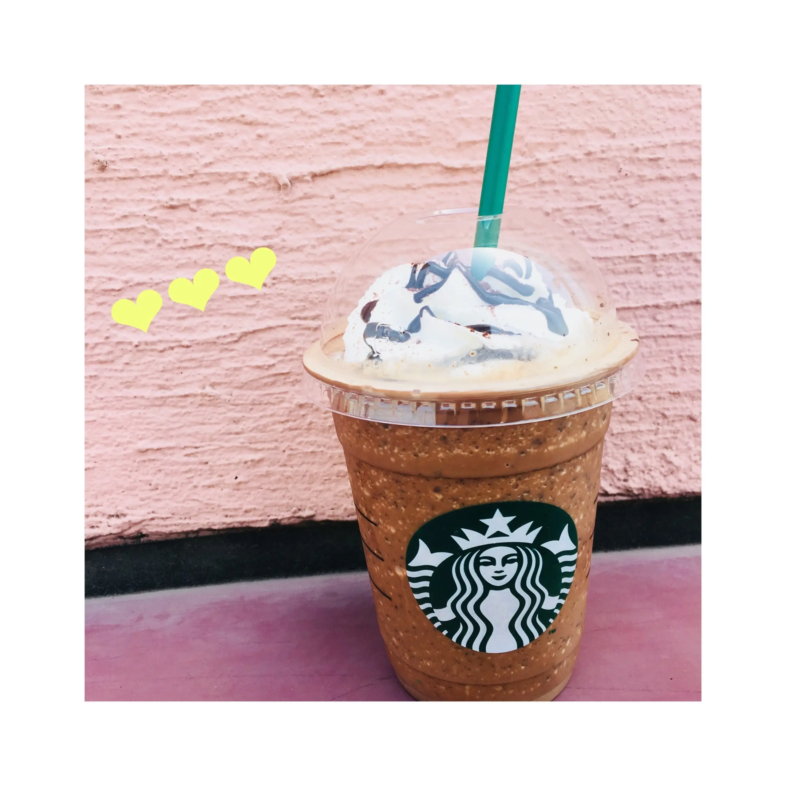 《本日5/16新登場★》【スタバ】新作フラペチーノはチョコレート尽くし?!“チョコレートベリーマッチフラペチーノ”❤️_1