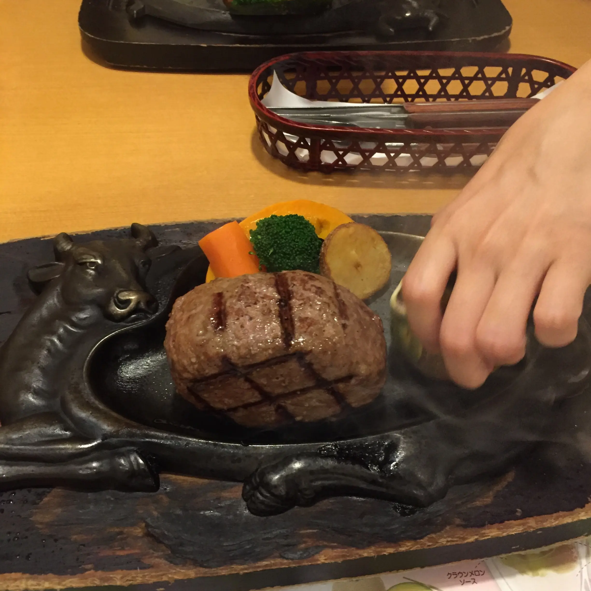静岡県民のソウルフード!【炭焼きレストランさわやか】のげんこつハンバーグ!_4