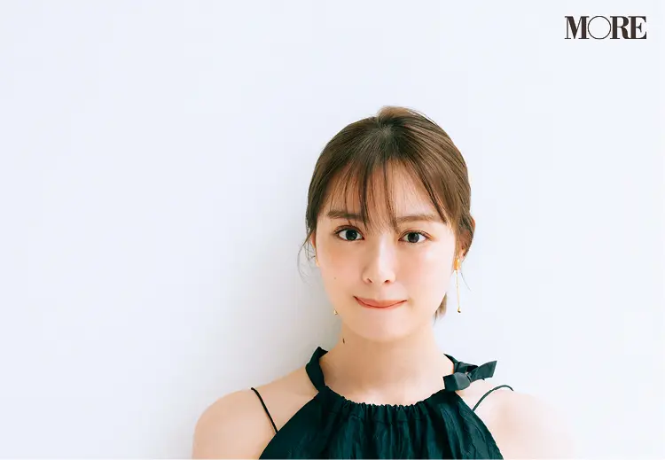 バストアップの内田理央