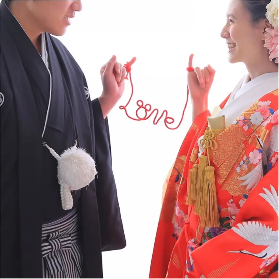 結婚式の写真をおしゃれに演出♡運命の赤い糸_6