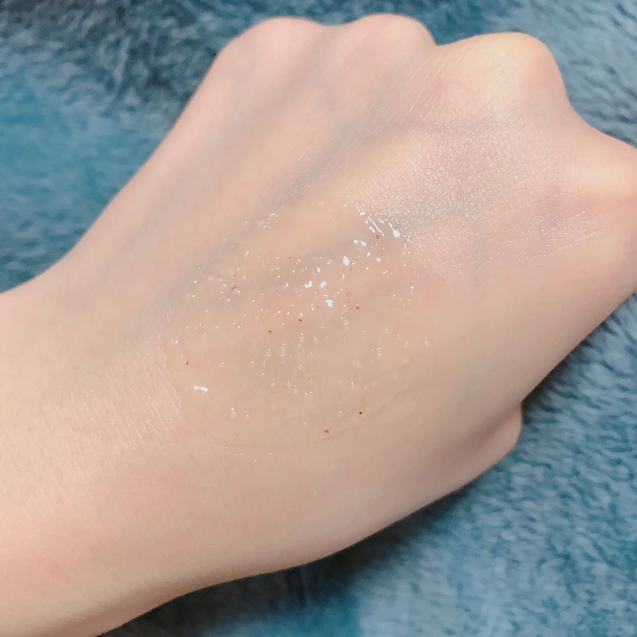 ふっくらした唇を手に入れるには【HONEYROA】の唇スクラブがいい❤︎!_5