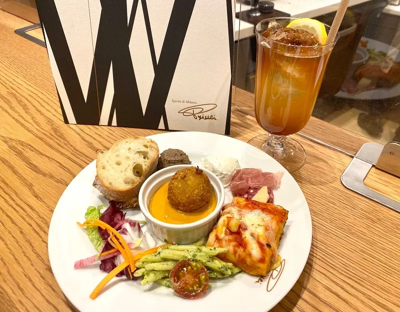 「スターバックス リザーブ ストア　銀座マロニエ通り」の新メニュー「アペリチェーナ」