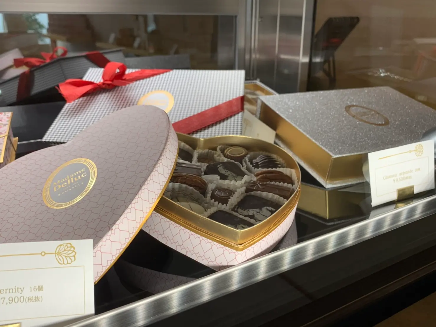 バレンタインにおすすめ♡日本初上陸のインスタ映えチョコレート店「Madame Delluc」がオープン_3