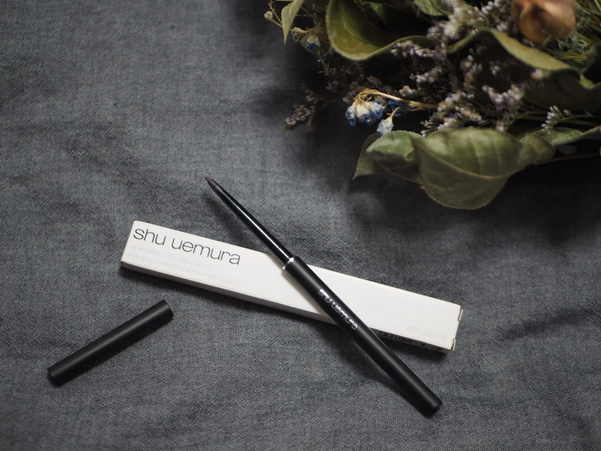 【shu uemura】のカラーライナーが描きやすくて可愛い!!_5
