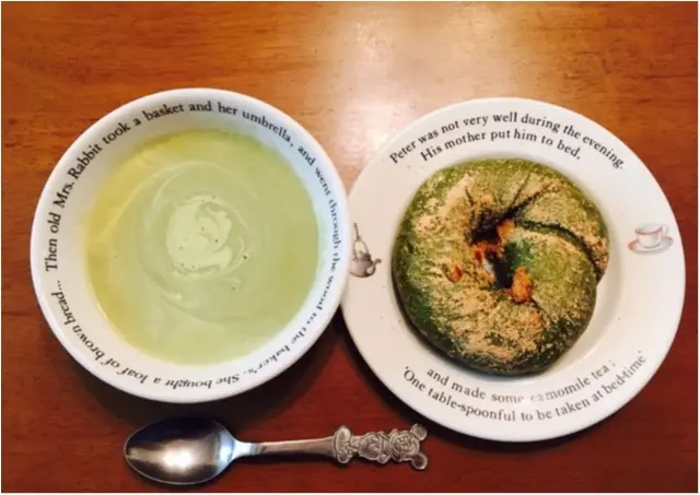 おやすみの日はゆっくり朝食を。大好きな抹茶きなこベーグルでさわやかグリーンな食卓_3
