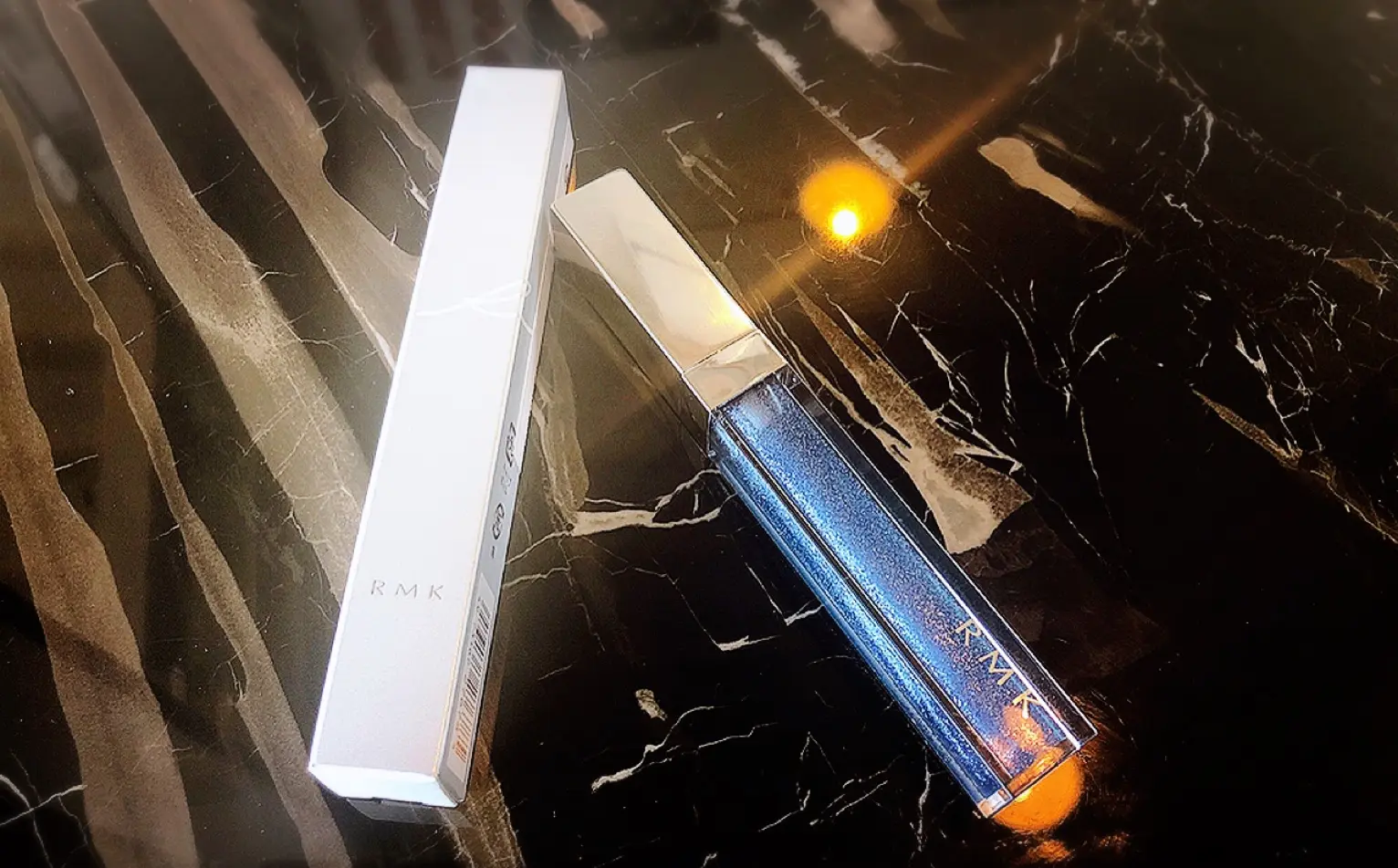 【RMK】秋メイクにネイビーの深みと透明感˚✧ザクザクラメが可愛い♩星空グロス_1