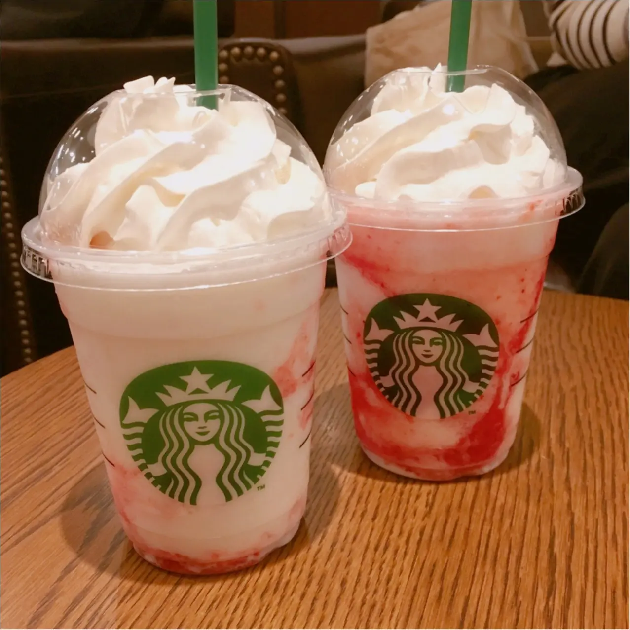 【スタバの新作】大人気の《 ストロベリークリームフラペチーノ 》いちごとミルクの織りなすハーモニー♡_3