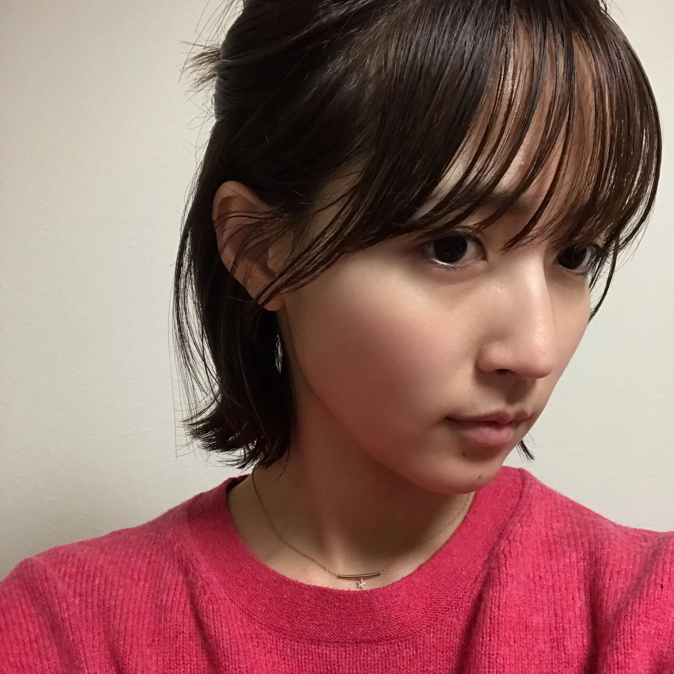 【梨々ゆるOLこーで】火曜日は赤を着たくなる_4