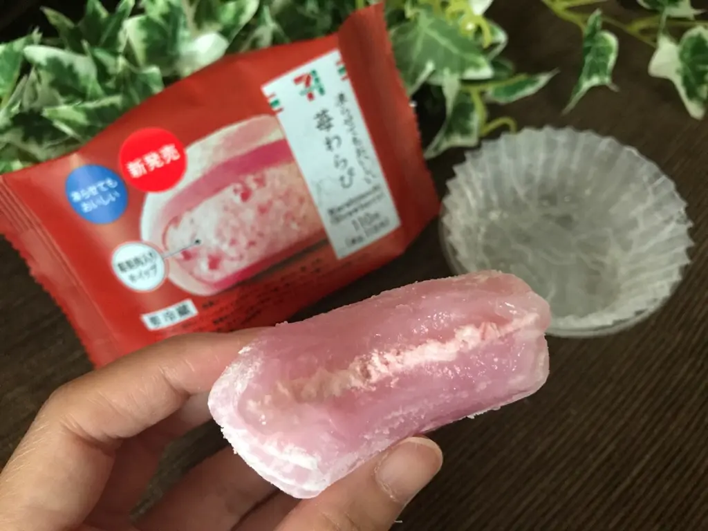 【セブンスイーツ】凍らせると抜群の美味しさ!今夏《苺わらび》にハマる人続出♡_2