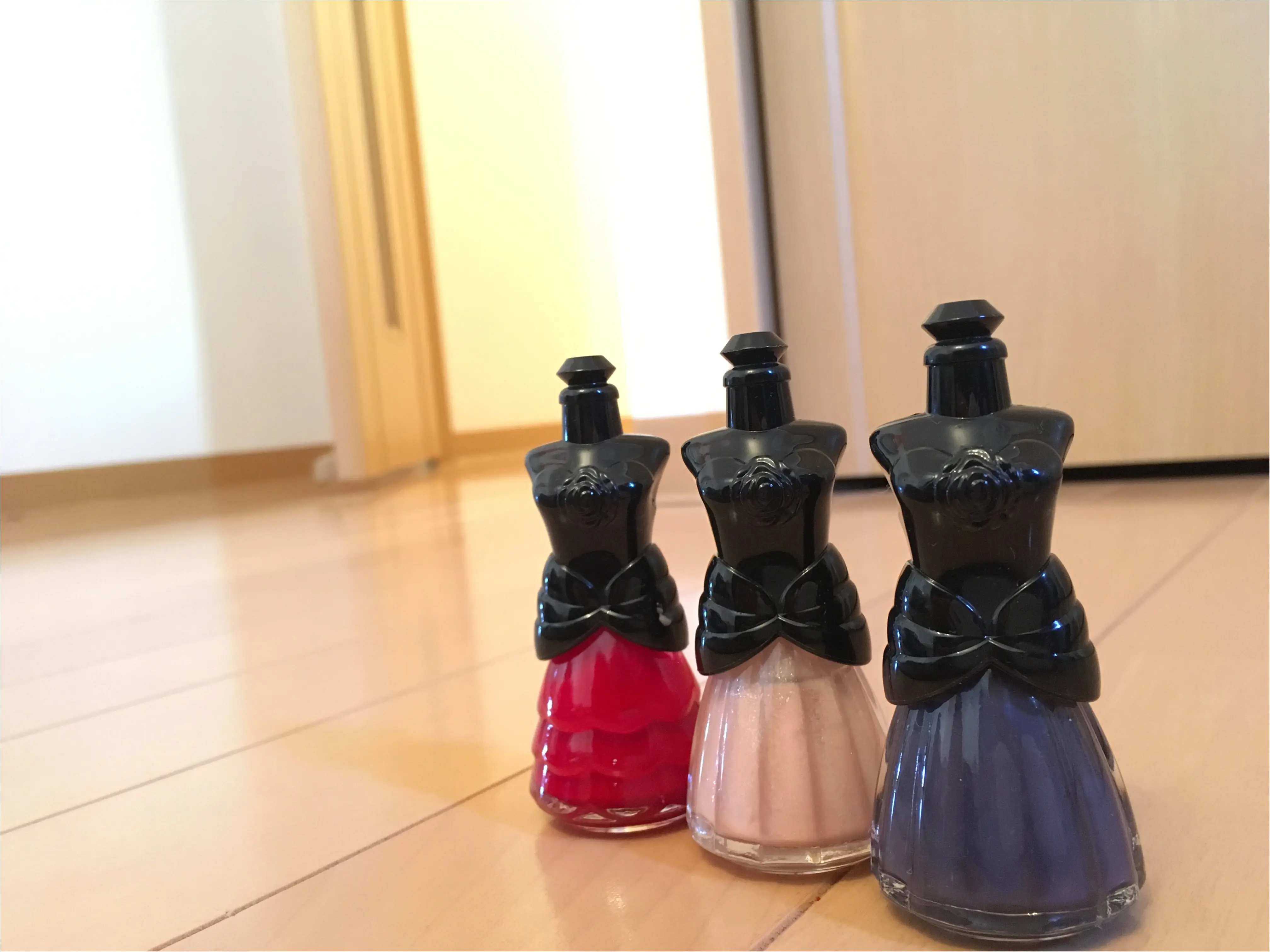 【ネイル▶︎冬ネイル】器用じゃなくても大丈夫‼︎簡単セルフネイル♪_1