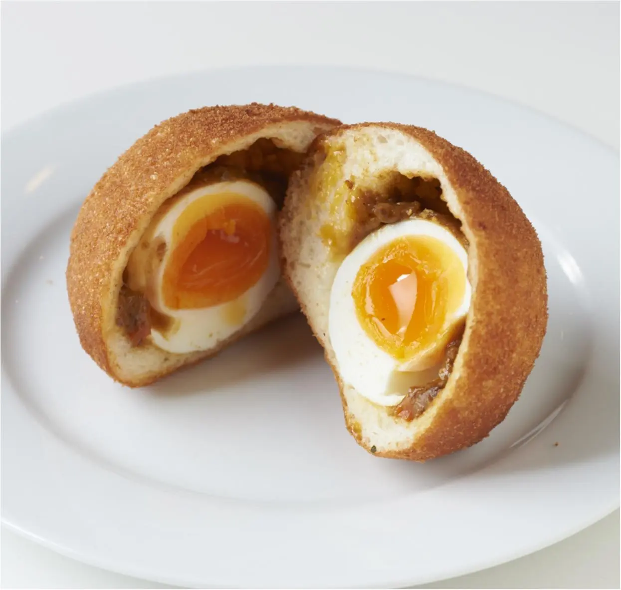 カレーなるおいしさ!? 『グランド ハイアット 東京』のカレーパンコレクション♡_1