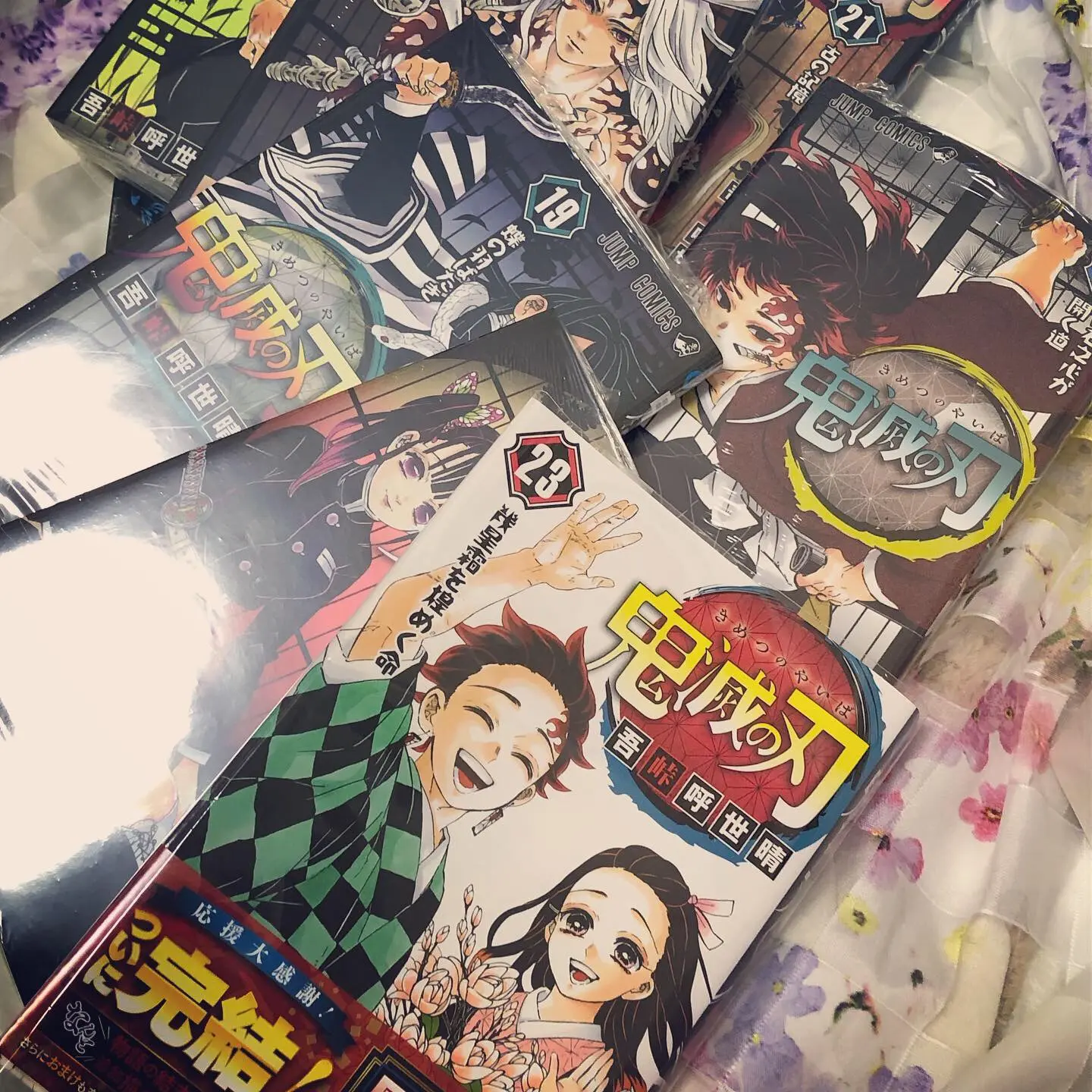<鬼滅の刃>ついに完結!最終巻*豪華フィギュア4体付きの同梱版をゲットしました♡_6