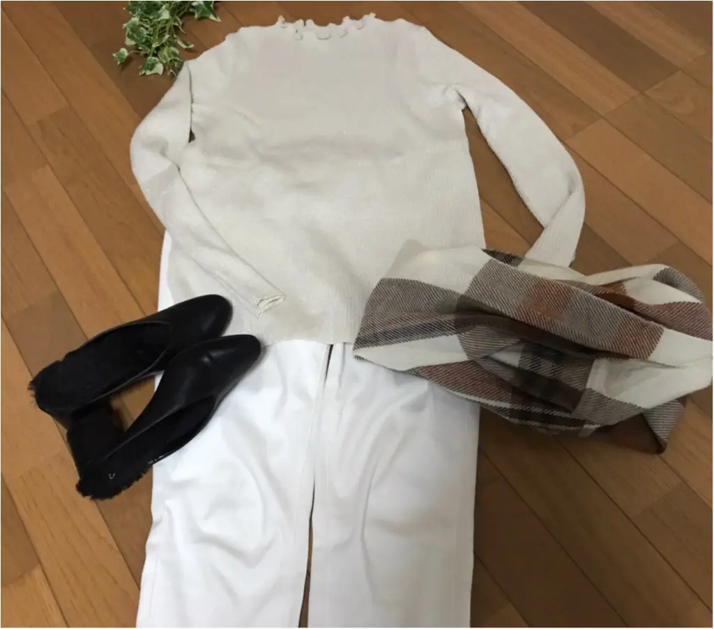 【GU】の“ホワイト”でつくる《通勤コーデ》★新年一発目の仕事服は、いつもより気合を入れたい!!_4