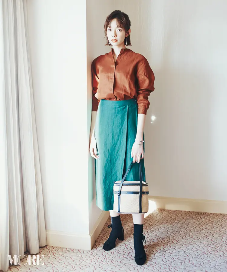 春のシャツコーデ特集《2019年版》- 20代女子におすすめ!オフィスカジュアルにちょうどいい きれいめシャツのコーディネートまとめ_8