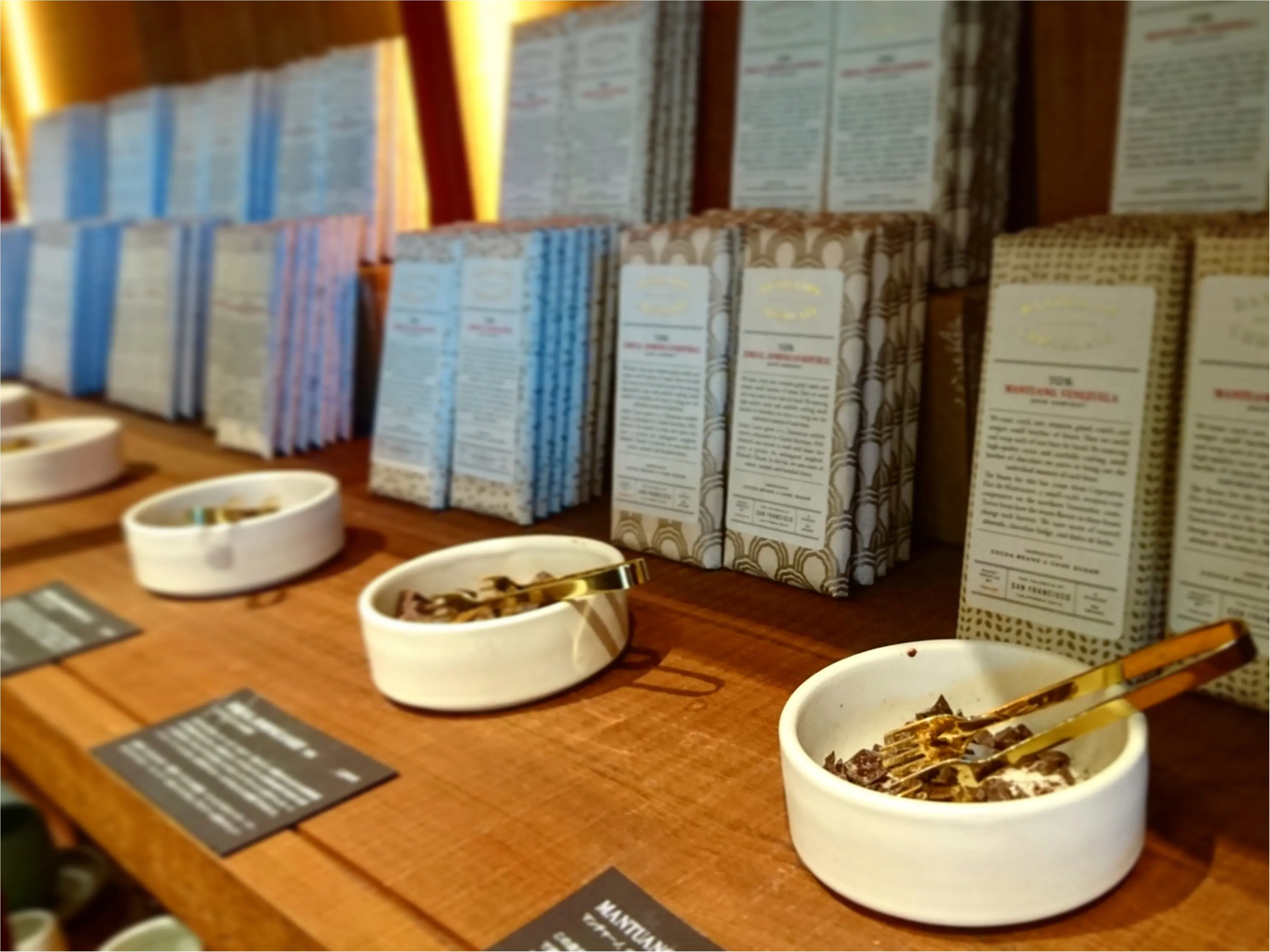 【しの散歩】バレンタイン目前!本格的なカカオ豆を楽しむなら ♪《 bean to bar チョコレート専門店 》プレゼントはもちろん、カフェの利用もおすすめ◎_3