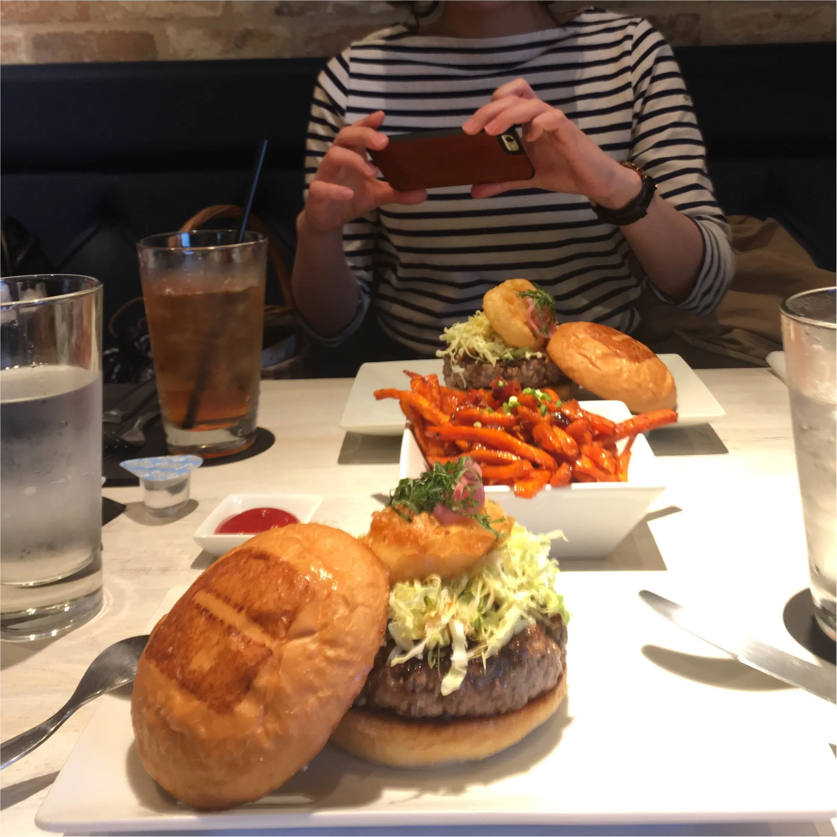 LA発の人気店「UMAMI BURGER」で日本限定の●●●●バーガー食べてきました!!混雑状況は?予約は?テイクアウトは?_3