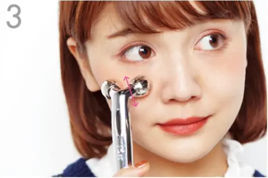 むくみとサヨナラする秘密はコレ! 村田倫子ちゃんの「小顔テク」を大公開【後編】_4