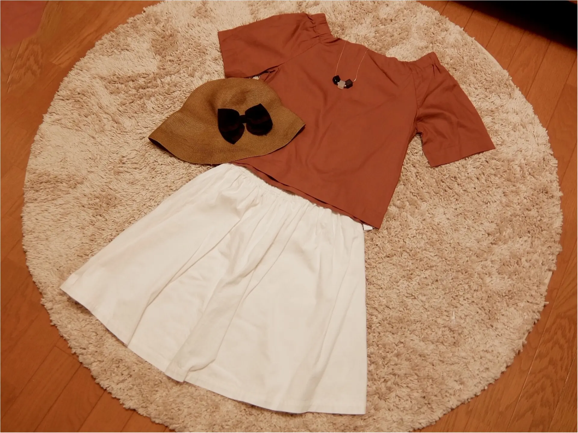 1着でこなれ感UP♡セールで【テラコッタ】×【オフショル】トップスをGETしました。_3