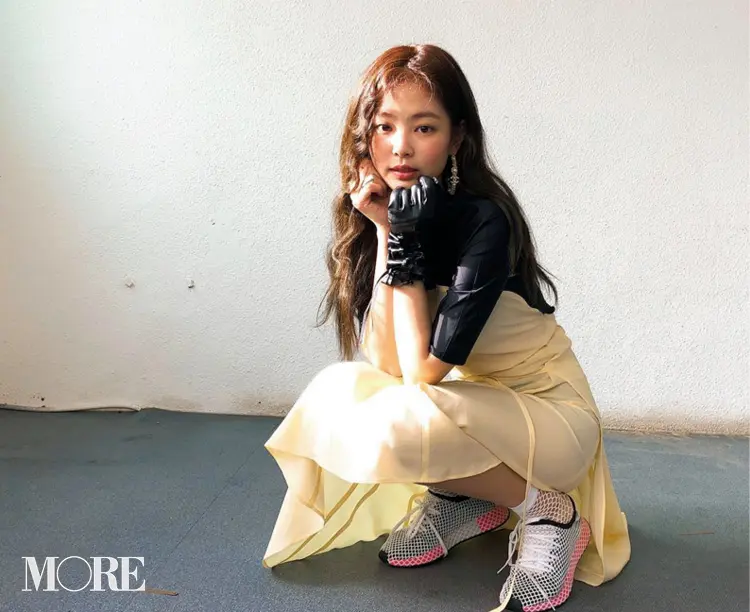 ロングヘアのアレンジ特集 ゆる巻きのやり方など Blackpink ジェニーの髪型がお手本のヘアカタログ ビューティ コスメ メイク ヘア ダイエット Daily More