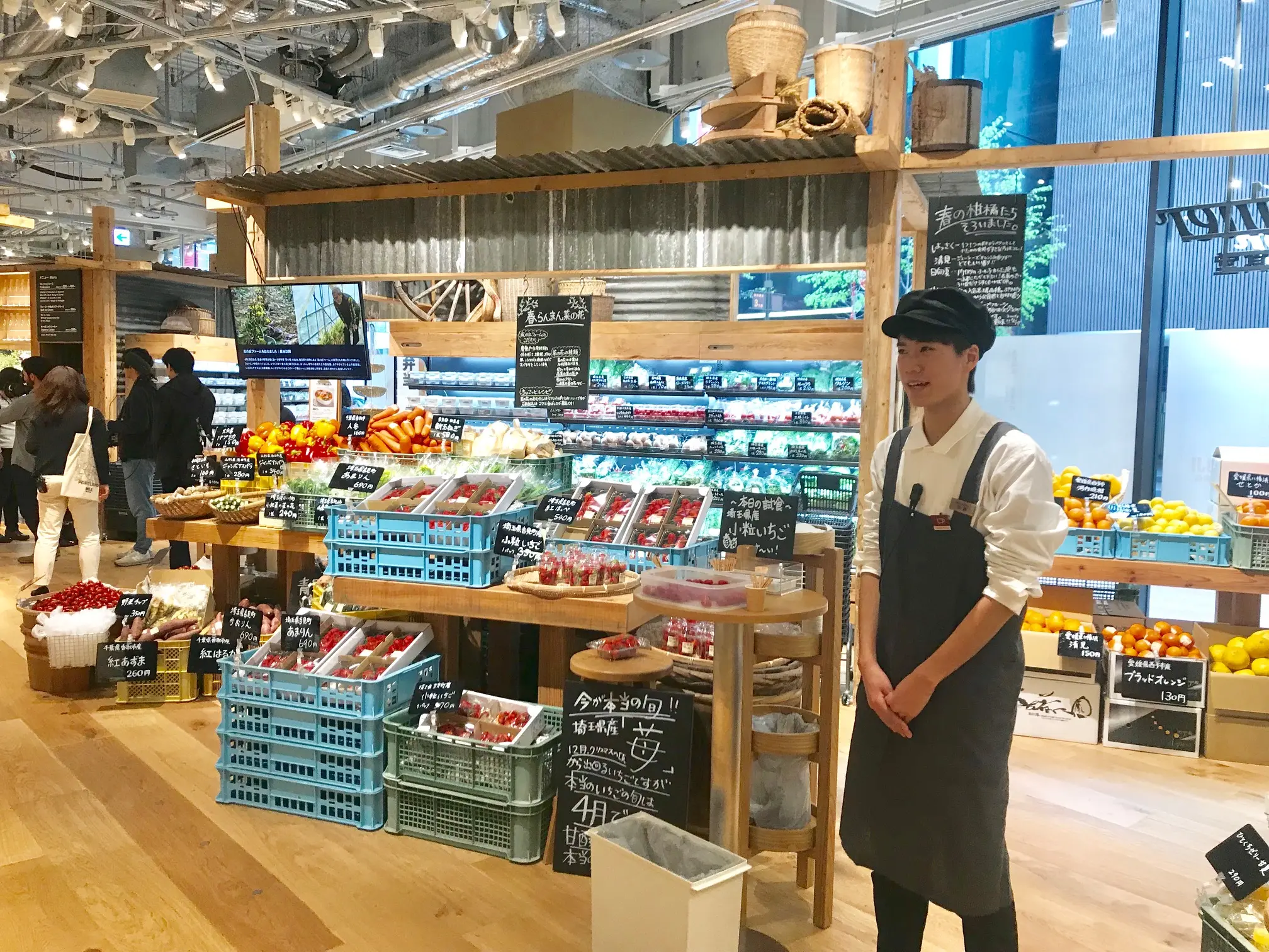 【4/4(木)OPEN】“食”が大充実の「無印良品 銀座」。お弁当からフレッシュジュースまで、ガッツリお届けします!_3