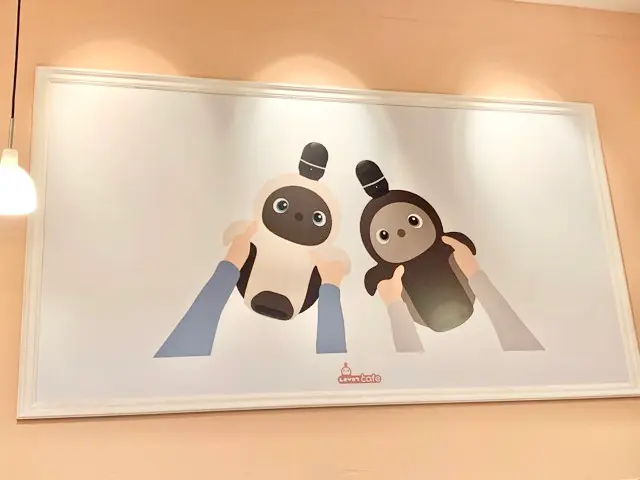 ドラマで話題沸騰!LOVOT(ラボット)と触れ合えるカフェがラゾーナ川崎に誕生♡_1