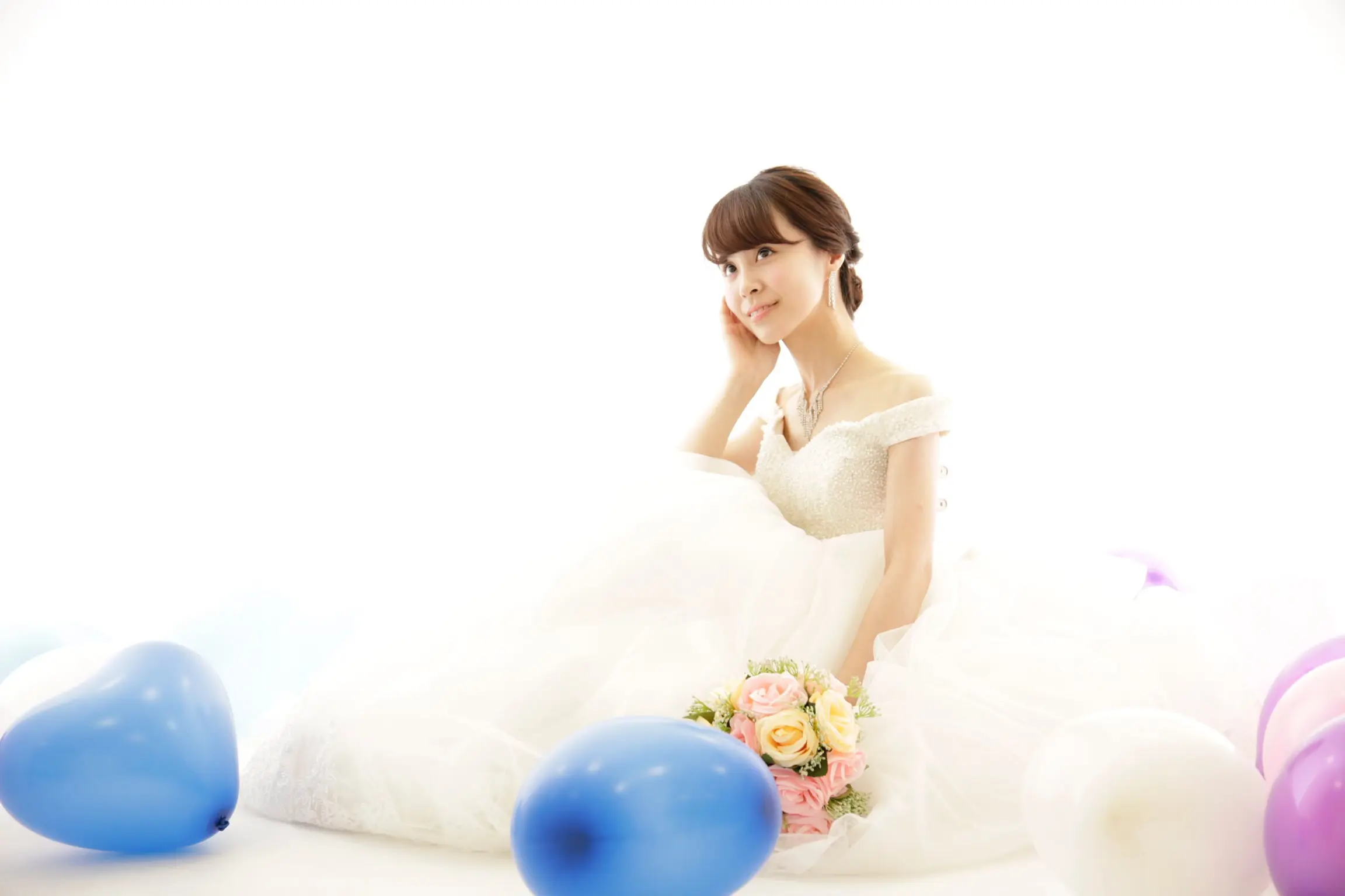 一生に一度のウェディングドレス♡前撮りや結婚式をされる方にオススメのドレス♡_1