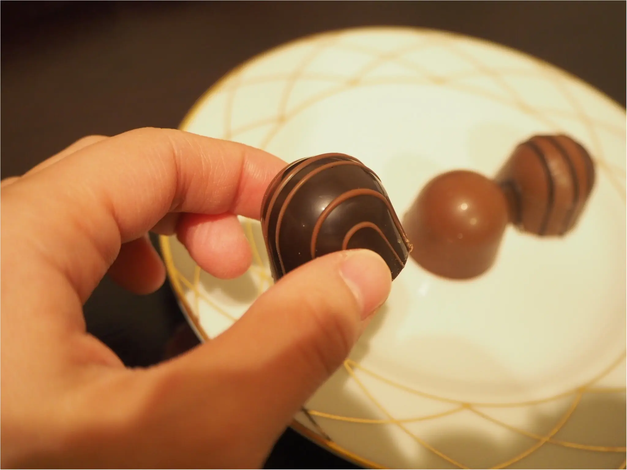 コンビニで見つけた「ホテルオークラ」の本格的ショコラが2個で260円!_3