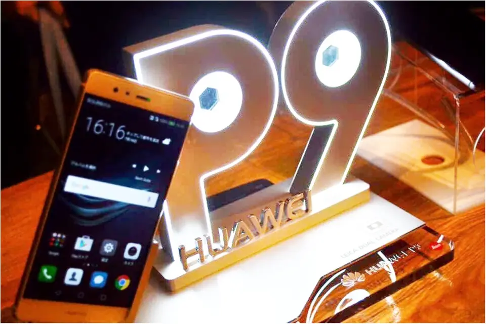 Report ◆ MORE × HUAWEI Special Event! 篠田麻里子さんがSNSで気をつけていることとは?_11