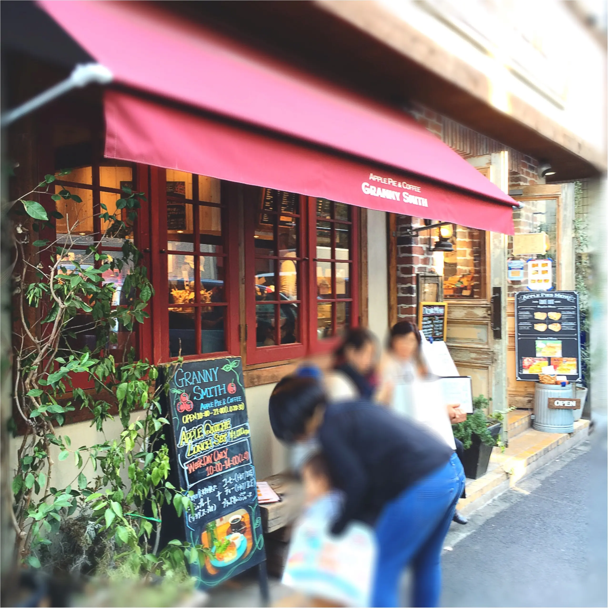 "並んでも食べたい"【グラニースミス】あの店舗でしか食べられない《〇〇アップルパイが絶品》!_1