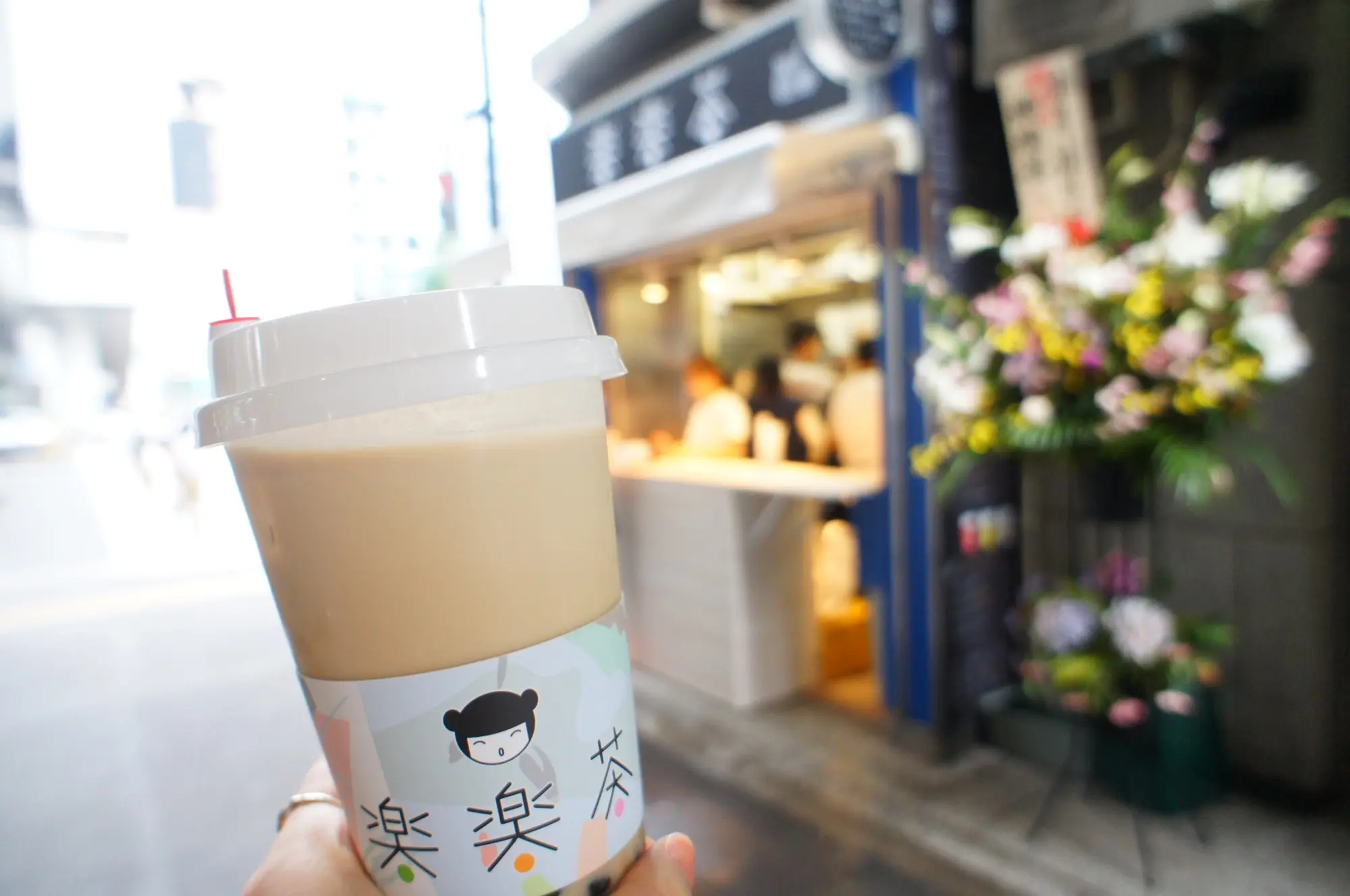 《ご当地MORE✩東京》駅から徒歩10秒!新橋にタピオカ【楽楽茶】がopen☻_1
