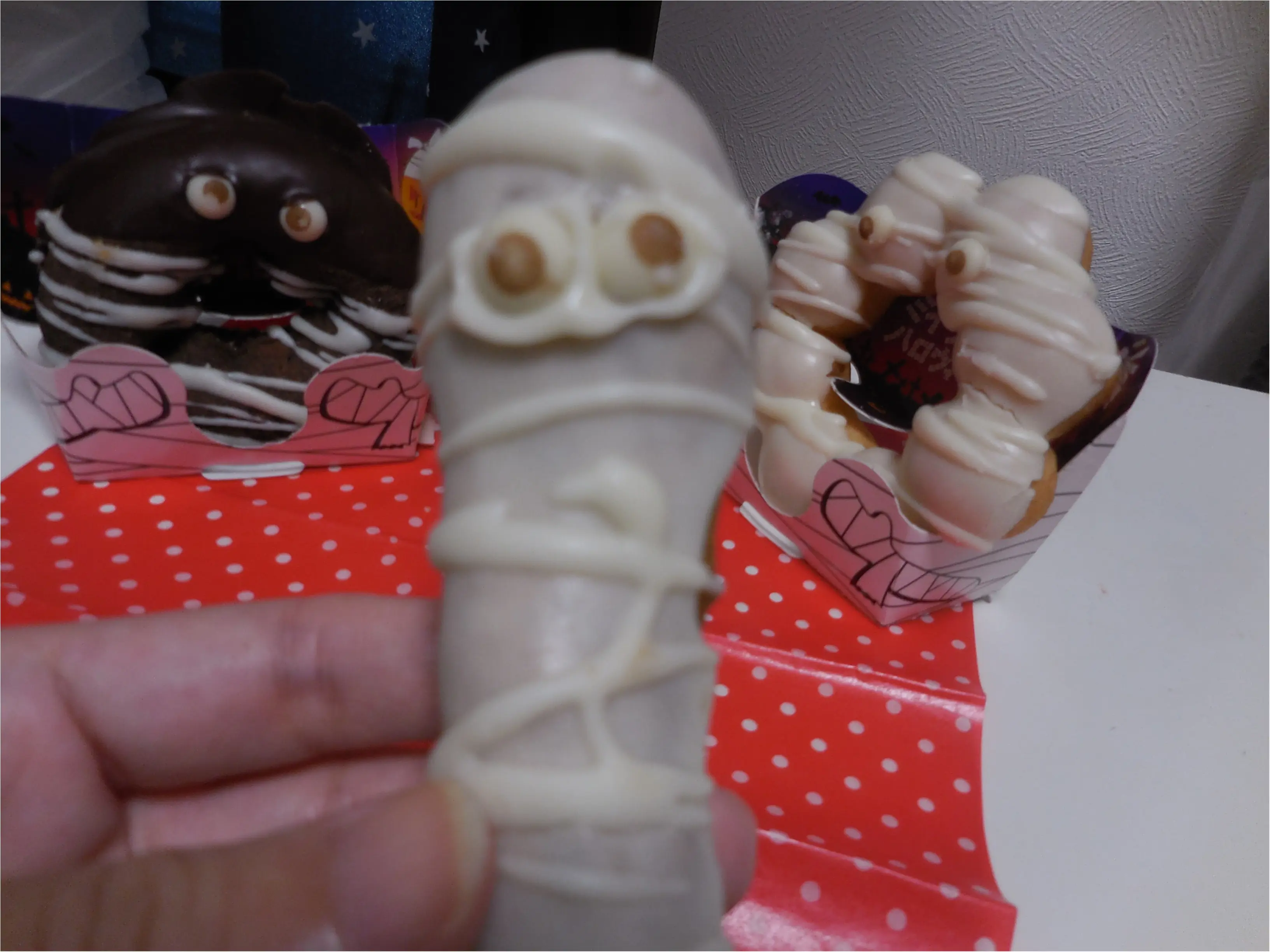 【ミスドハロウィン】紅茶スティックミイラののび白さんがいちばんおいしい!_2
