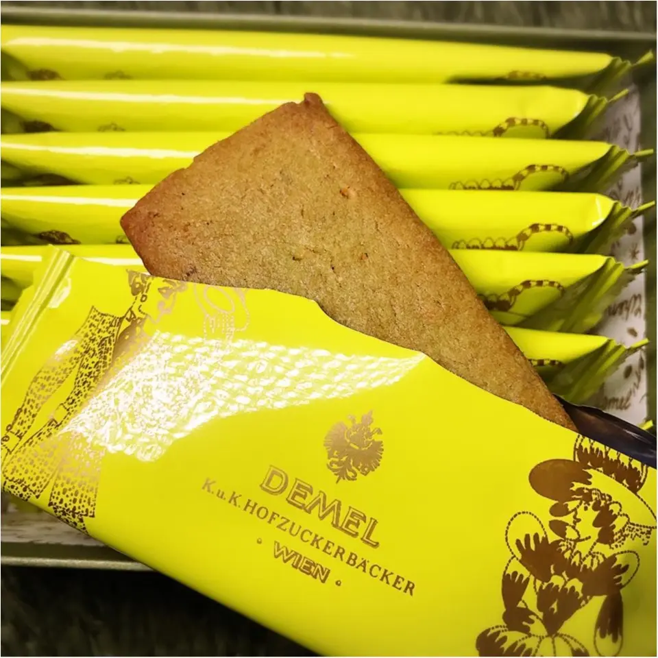 チョコレートだけじゃない!≪デメル≫はクッキーも可愛いし、おいしい!_2