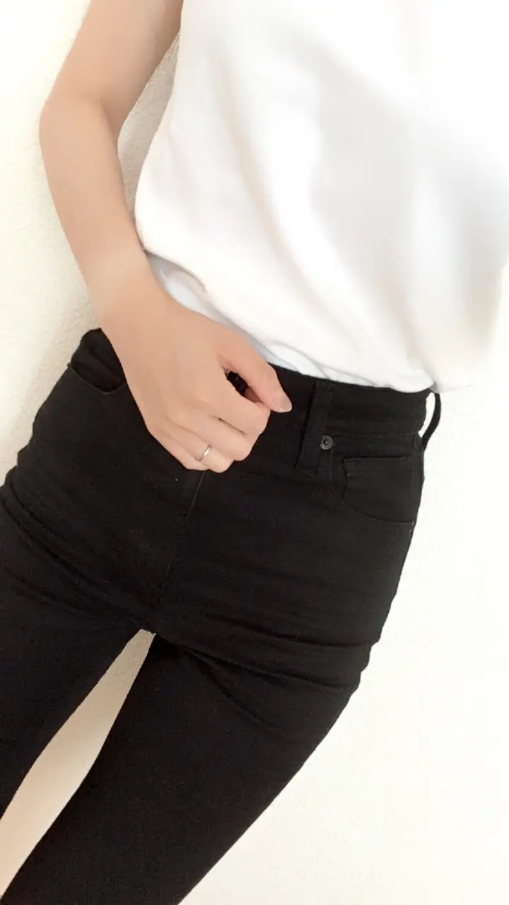 《GU》スッキリ美脚♡ハイウエストシガレットアンクルジーンズ_2