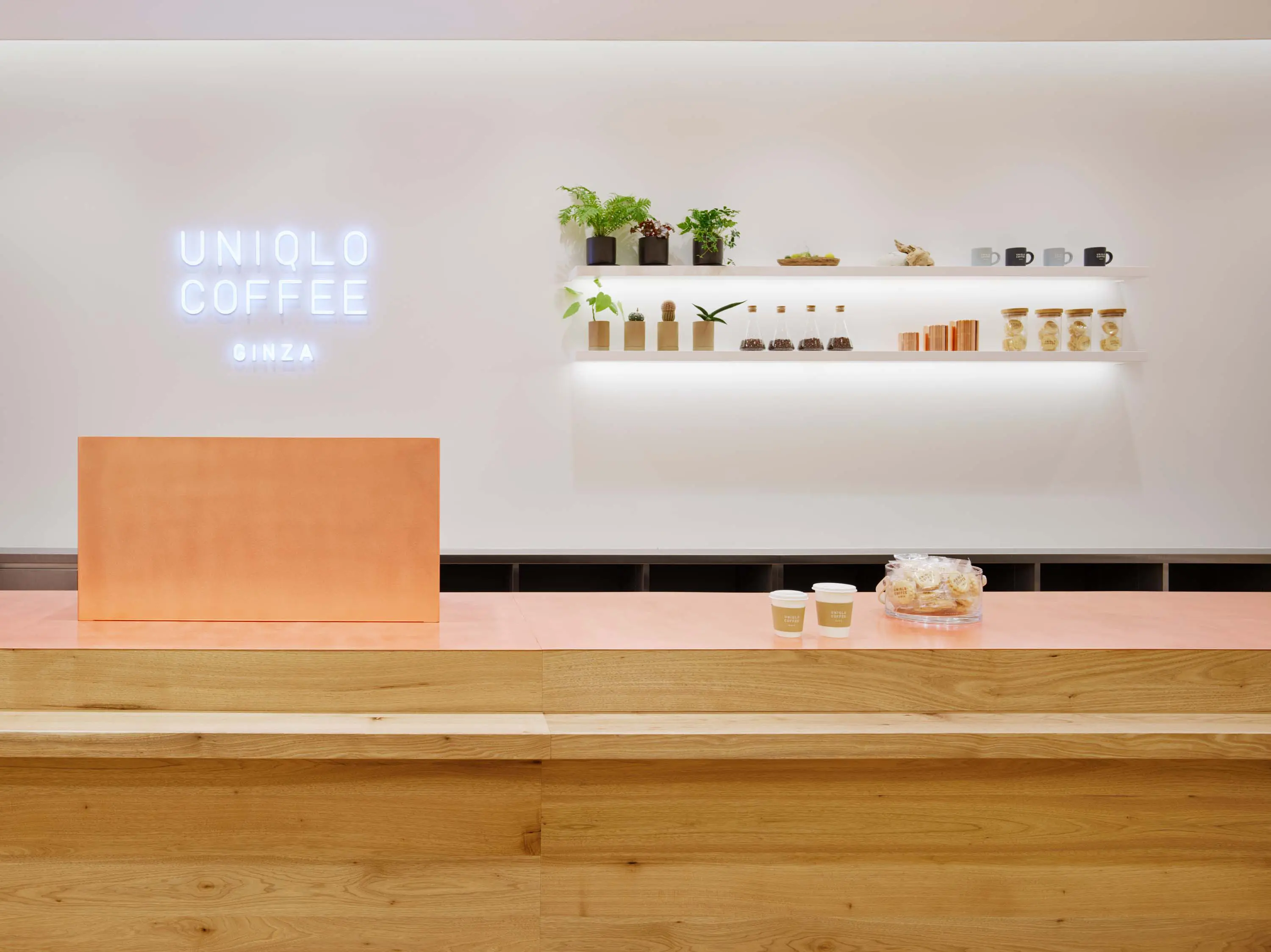 ユニクロ銀座店にオープンしたユニクロコーヒー