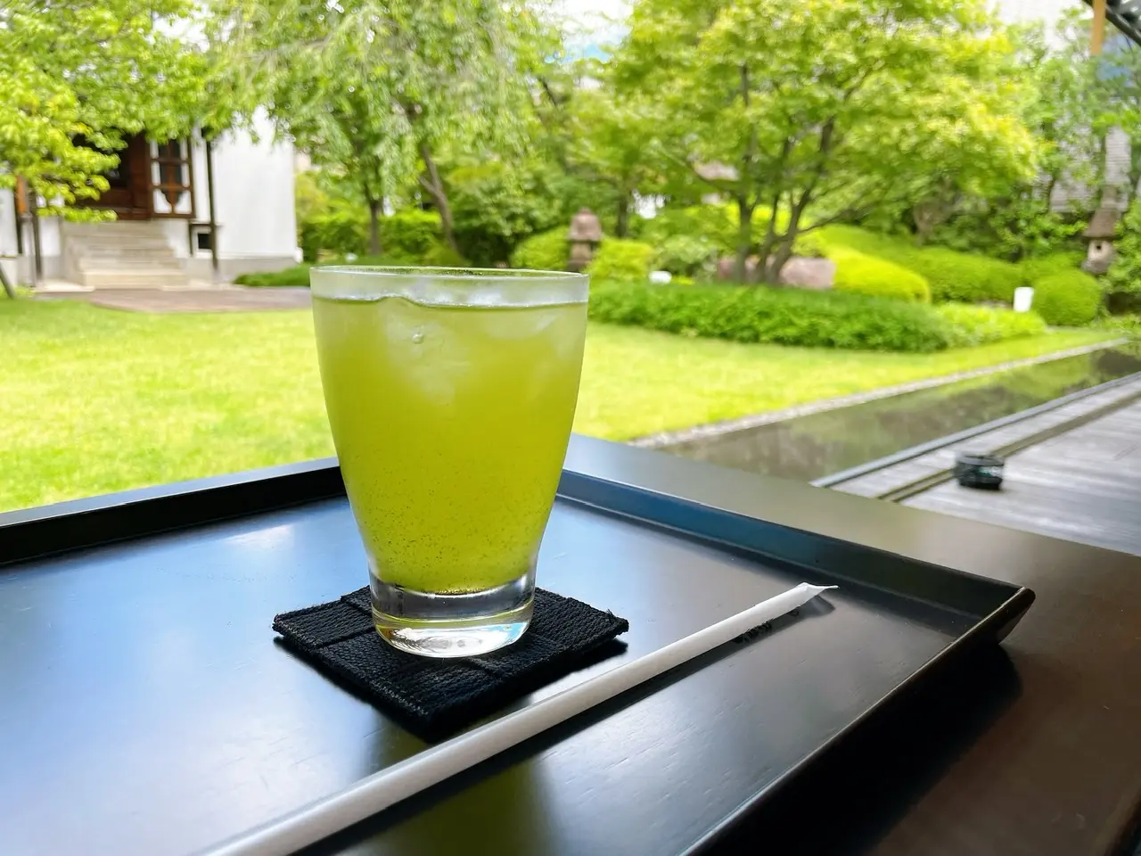 【京都】庭園を眺めながら涼む《虎屋菓寮》_3